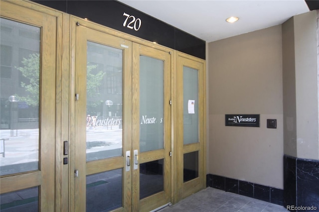 720 16th St Unit 513, Denver, CO 80202 - entrance to property with french doors
