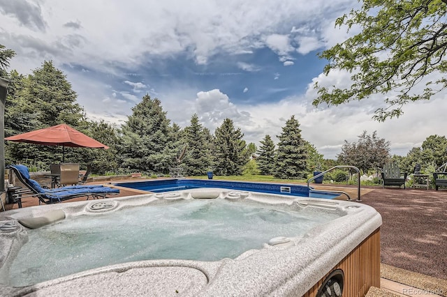 6451 Crestbrook Dr, Morrison, CO 80465 - view of pool featuring a hot tub