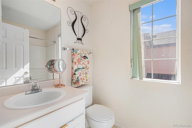 1655 S Buckley Cir, Aurora, CO 80017 - bathroom featuring vanity and toilet