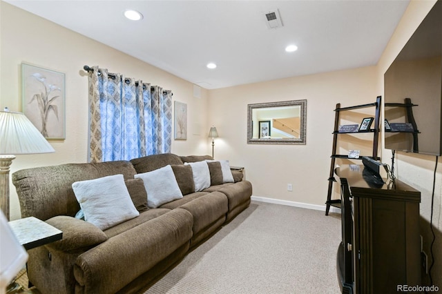 living area featuring recessed lighting, carpet, visible vents, and baseboards