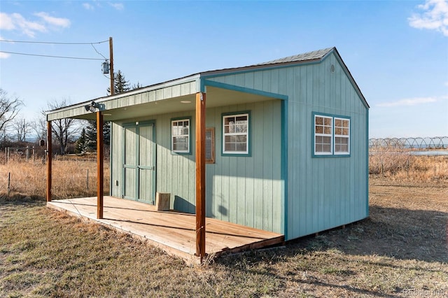 view of outdoor structure featuring an outdoor structure