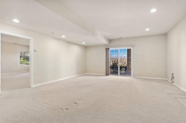 view of carpeted spare room