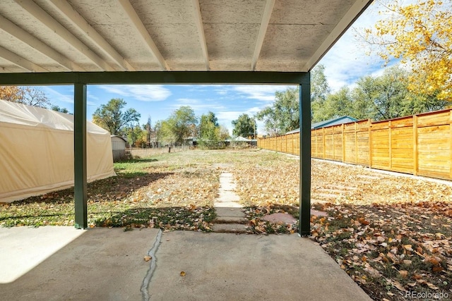 view of yard with a patio