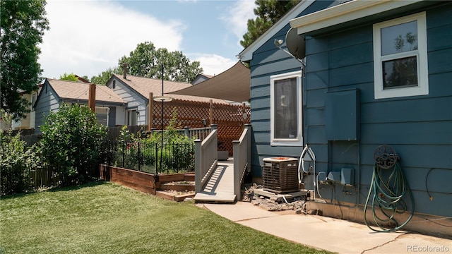7978 S Johnson Ct, Littleton, CO 80128 - view of yard with a garden