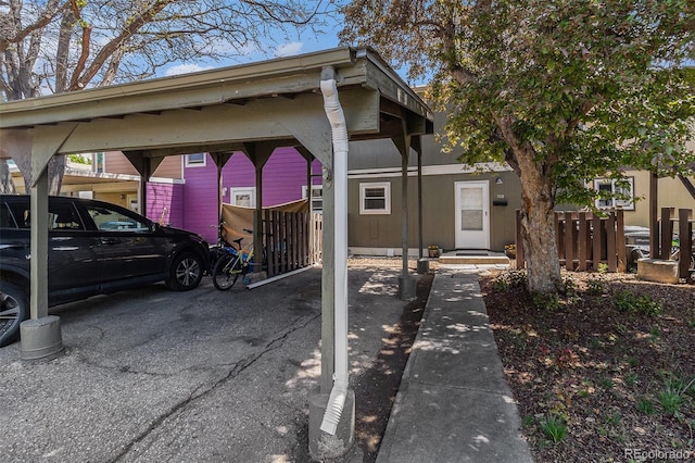 view of front of property