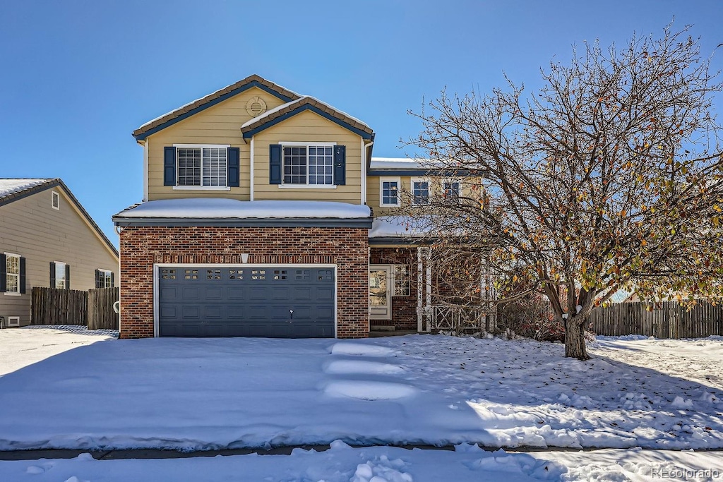 view of front property featuring a garage