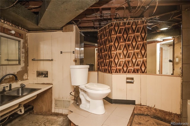 200 Garrison St, Lakewood, CO 80226 - half bath featuring toilet and a sink