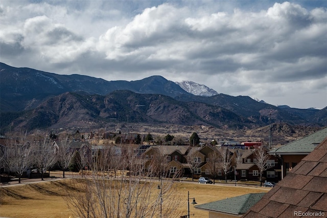 property view of mountains featuring a residential view