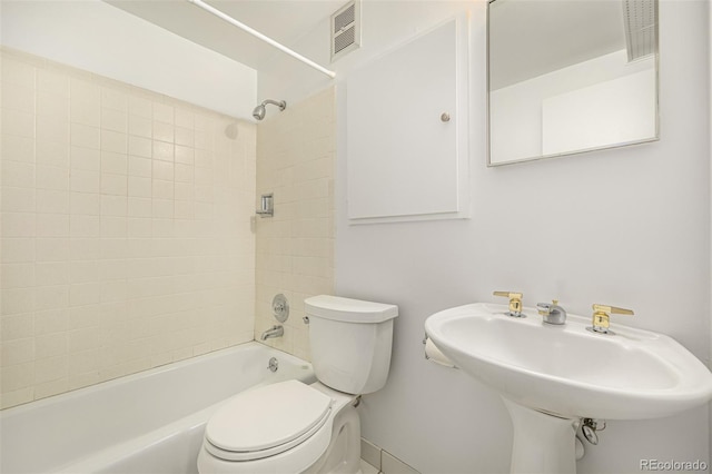 3756 S Forest Way, Denver, CO 80237 - bathroom featuring toilet, bathtub / shower combination, and baseboards