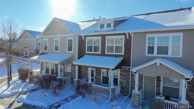 view of front of property with covered porch