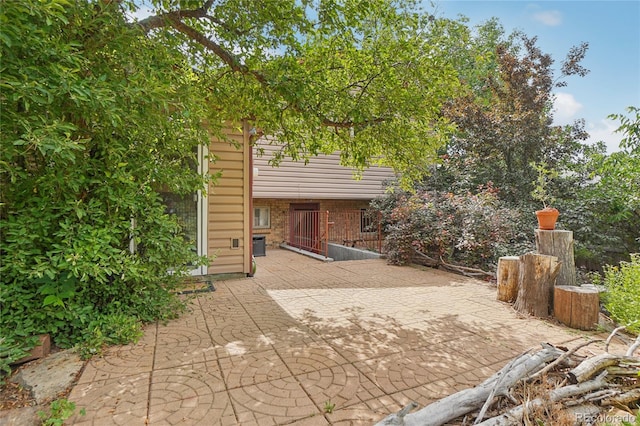 2173 S Ouray St, Aurora, CO 80013 - view of patio / terrace