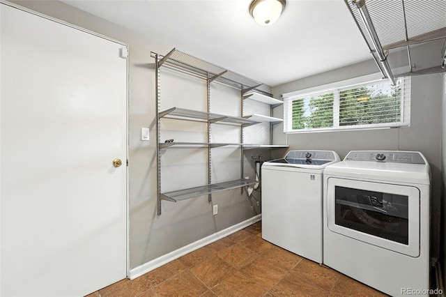 4465 Zephyr St, Wheat Ridge, CO 80033 - laundry room with washing machine and clothes dryer