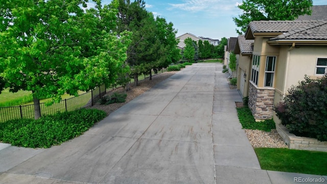 10328 Bluffmont Dr, Lone Tree, CO 80124 - view of property's community with driveway