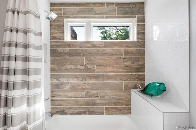 3617 Shoshone St, Denver, CO 80211 - full bath featuring shower / bath combo with shower curtain