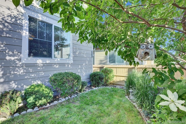 8489 S Quay St, Littleton, CO 80128 - view of yard
