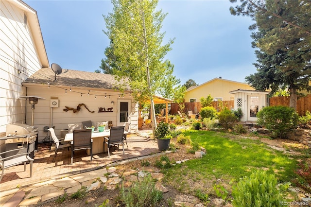 5298 Pony Creek Cir, Colorado Springs, CO 80919 - view of yard with a patio area