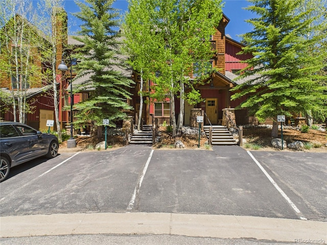 27 Lake Ridge Cir Unit 1842, Dillon, CO 80435 - view of front of property featuring uncovered parking