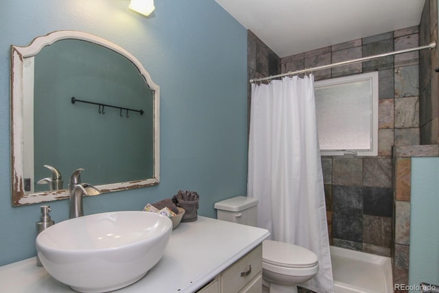 135 Nugget Ln, Alma, CO 80420 - full bath with a tile shower and vanity