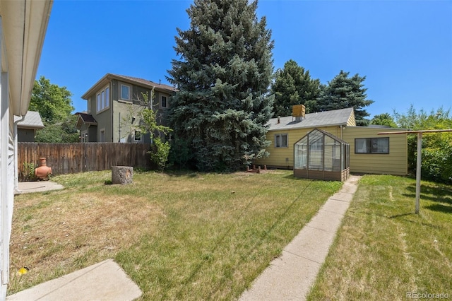 1665 S Madison St, Denver, CO 80210 - view of yard featuring an outdoor structure and an exterior structure