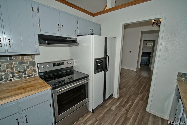 kitchen with dark wood-type flooring, electric stove, crown molding, white fridge with ice dispenser, and tasteful backsplash