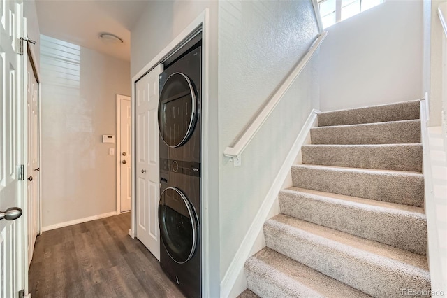 1389 S Quintero Way, Aurora, CO 80017 - washroom with stacked washer / drying machine and dark wood finished floors