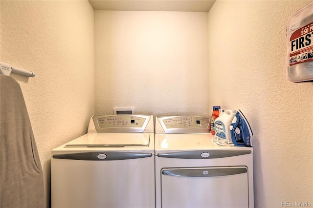 laundry area featuring washer and clothes dryer