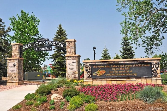 5621 Loma Vista Dr, Parker, CO 80134 - view of community / neighborhood sign