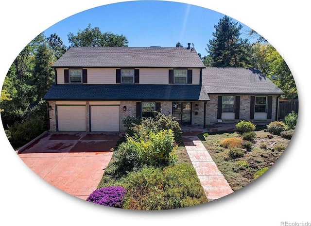 view of front of property featuring a garage