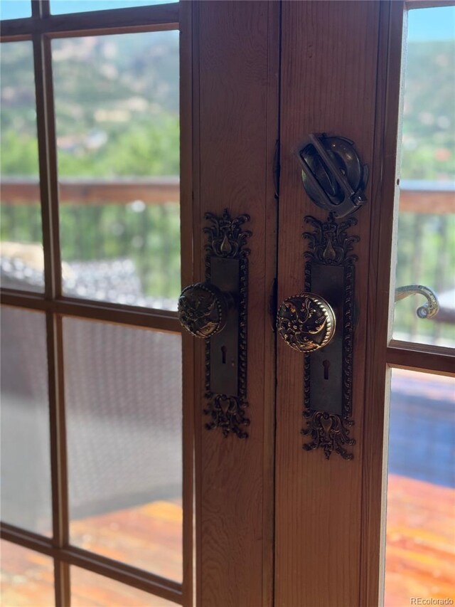 903 High Rd, Manitou Springs, CO 80829 - detailed view