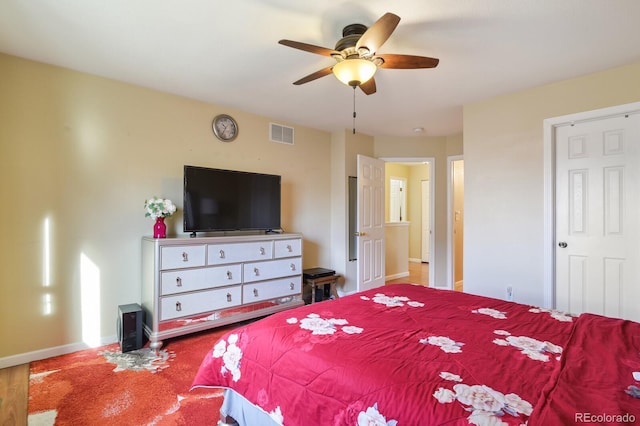 bedroom featuring ceiling fan