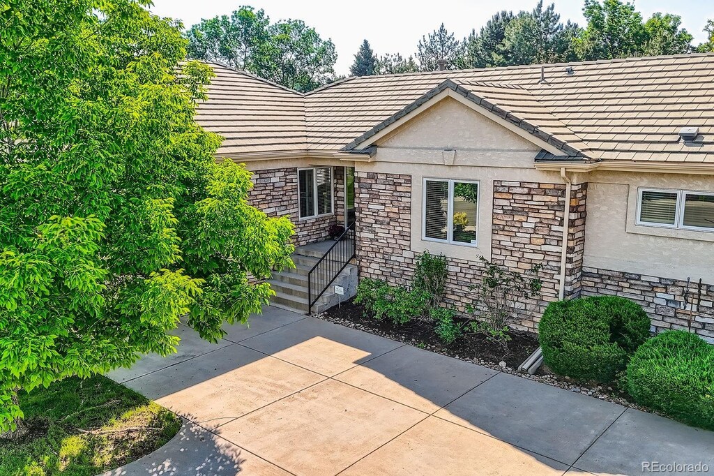 14064 E Whitaker Dr, Aurora, CO 80015 - photo 1