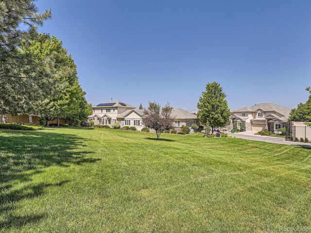14064 E Whitaker Dr, Aurora, CO 80015 - view of green lawn