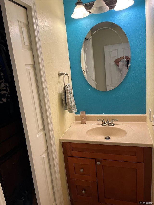 2285 S Jasper Way Unit A, Aurora, CO 80013 - bathroom with vanity