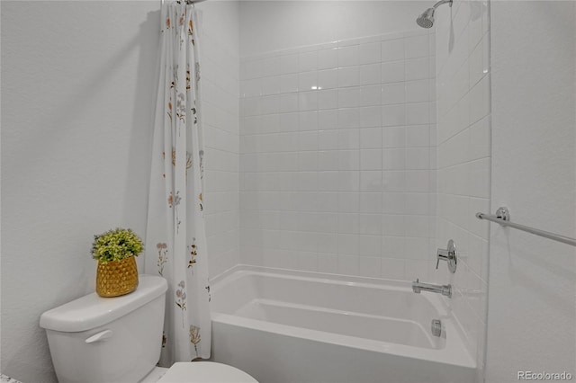 8728 Hotchkiss St, Littleton, CO 80125 - full bathroom with toilet and shower / tub combo