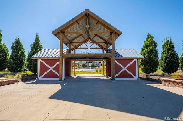 exterior space featuring an outbuilding