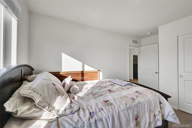 bedroom with carpet flooring