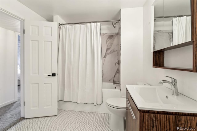 full bathroom with shower / bath combination with curtain, vanity, and toilet