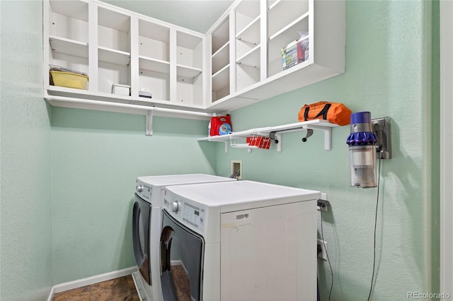 4737 E 127th Ave, Thornton, CO 80241 - laundry area featuring washing machine and clothes dryer and baseboards
