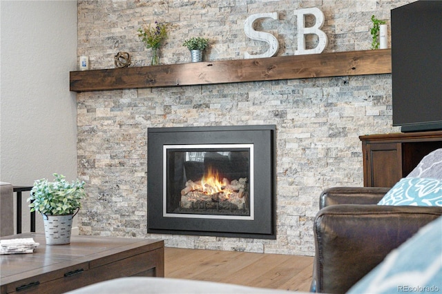 6795 E Kettle Ave, Centennial, CO 80112 - detailed view of a stone fireplace