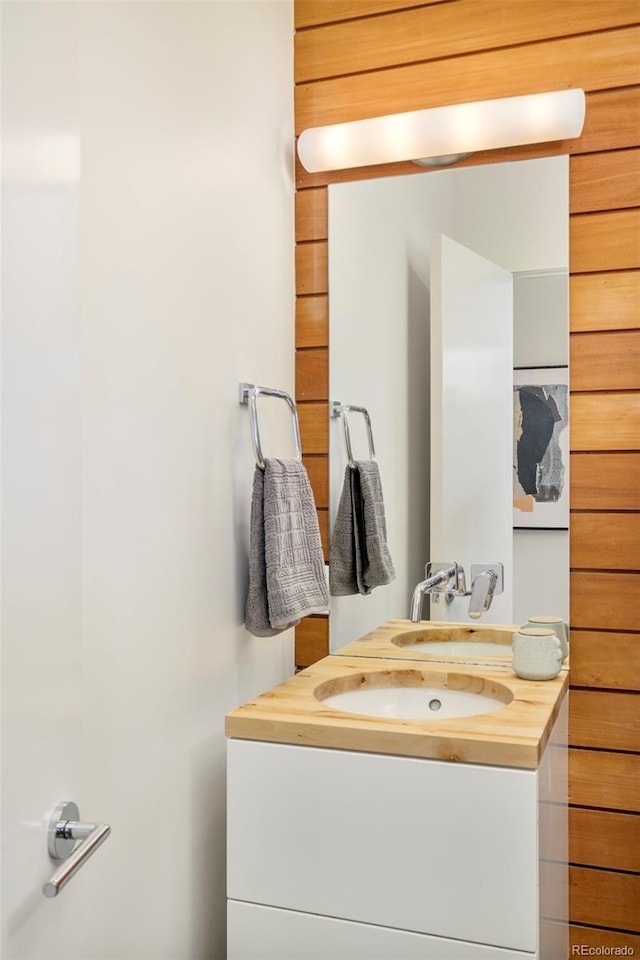bathroom featuring vanity