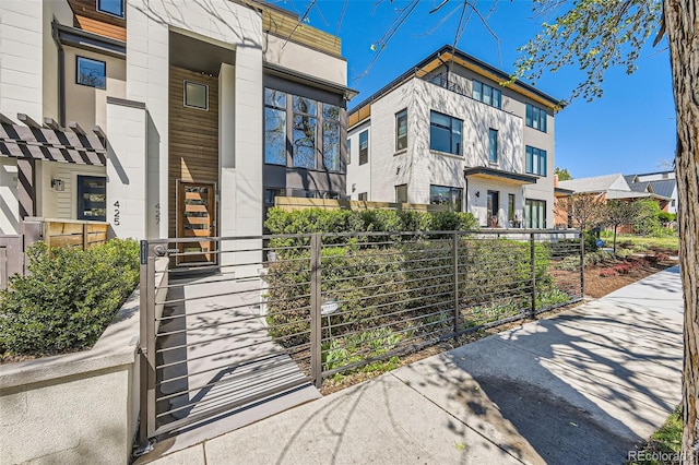 427 Milwaukee St, Denver, CO 80206 - exterior space with fence
