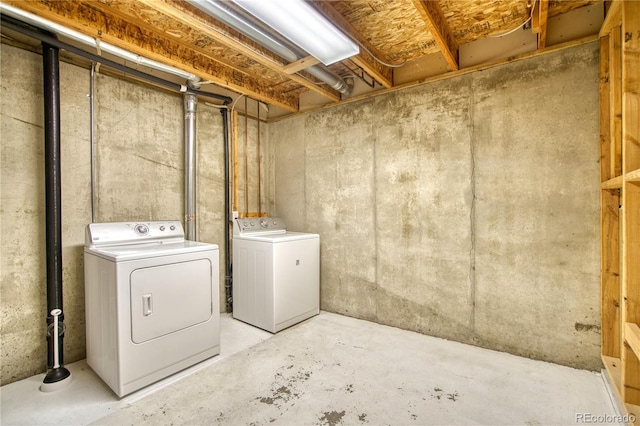 930 Button Rock Dr Unit 29, Longmont, CO 80504 - washroom with independent washer and dryer
