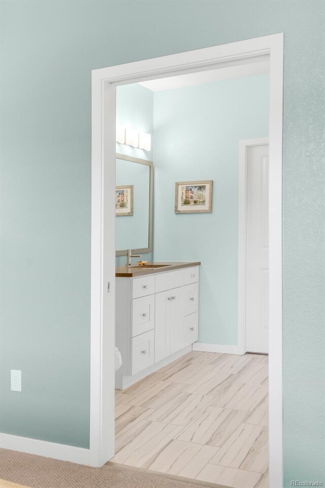 bathroom with vanity