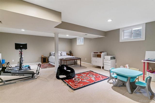 workout room featuring carpet flooring, recessed lighting, and baseboards