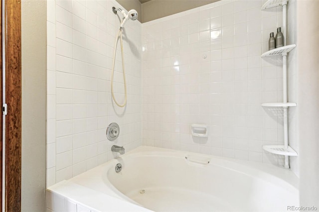 1950 S Helena St Unit D, Aurora, CO 80013 - bathroom featuring bathtub / shower combination