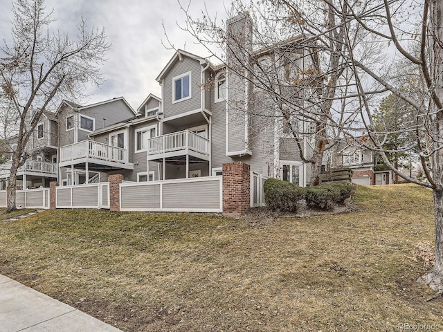 exterior space featuring a front lawn