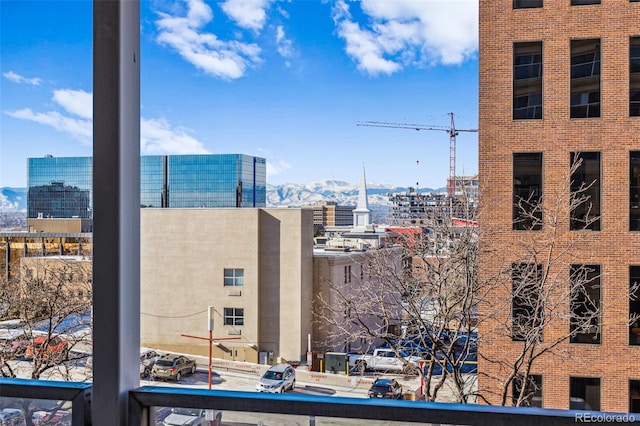 city view featuring a mountain view