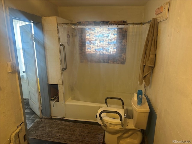 full bathroom with tub / shower combination