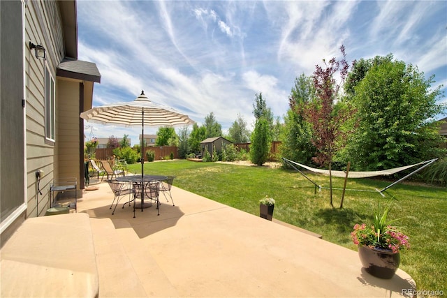 25536 E 1st Ave, Aurora, CO 80018 - view of patio / terrace with outdoor dining space