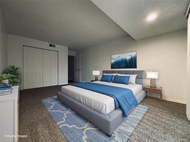 carpeted bedroom with a closet, visible vents, a textured ceiling, and baseboards